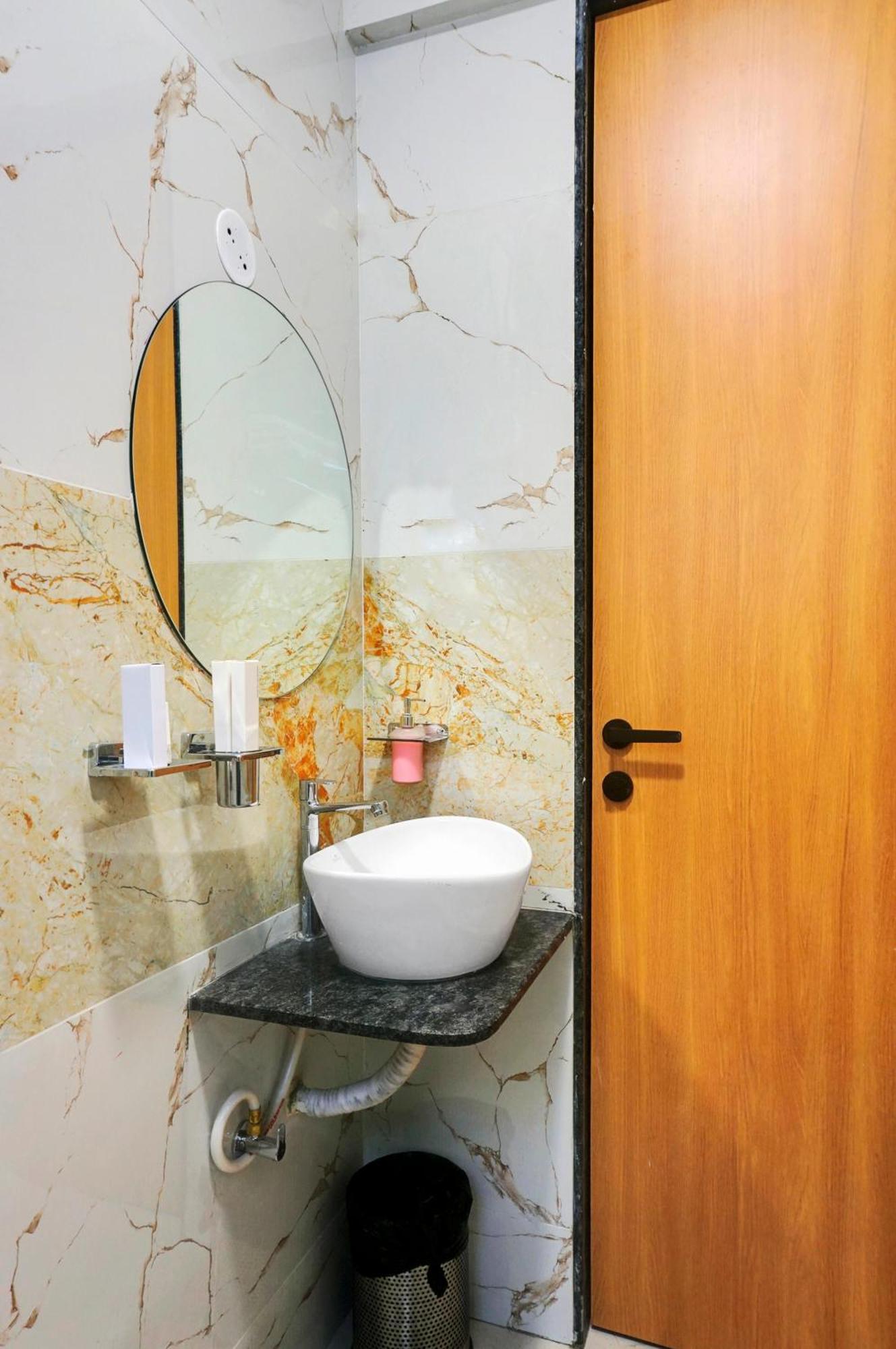 Palm Suites Baner- Indian Nationals Only Пюн Екстериор снимка